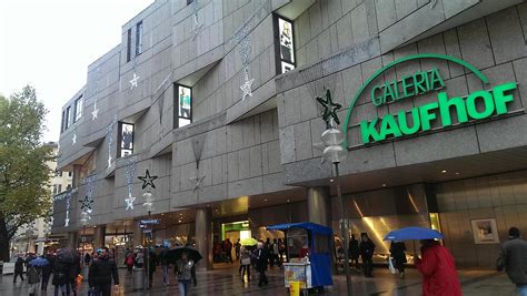 Galeria Kaufhof München Marienplatz • München, .